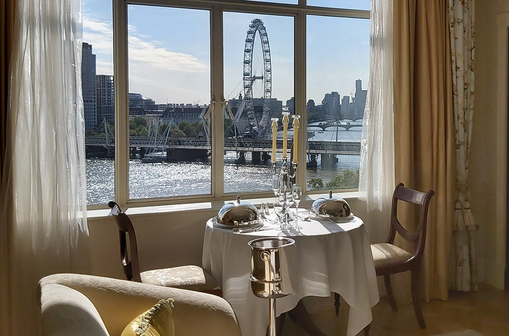 Những bí mật trong khách sạn sang trọng bậc nhất London