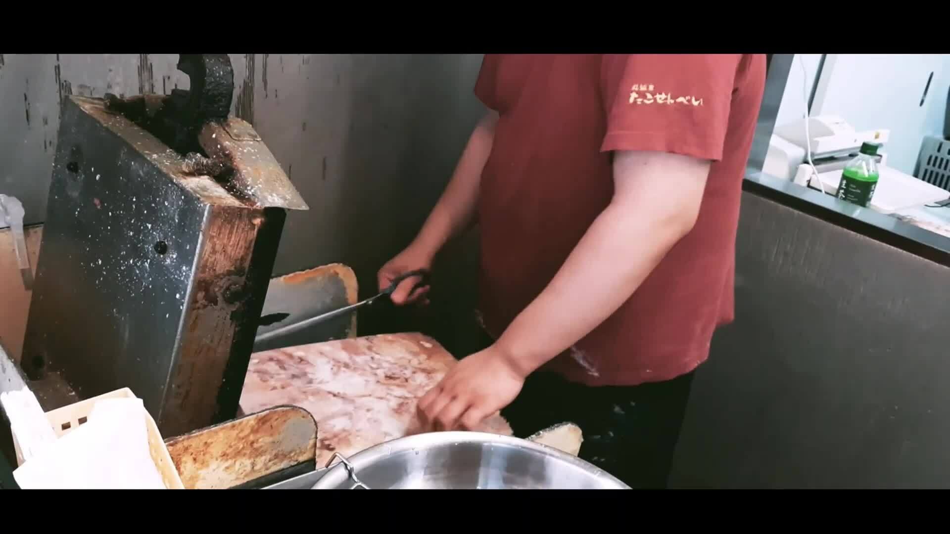 Bánh bạch tuộc mỏng như giấy của Nhật Bản