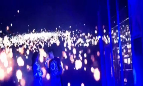 Lê Phương song ca cùng chú rể trong tiệc cưới