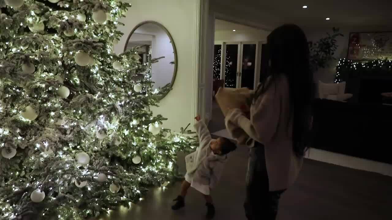 Giáng sinh của Kylie Jenner và Stormi