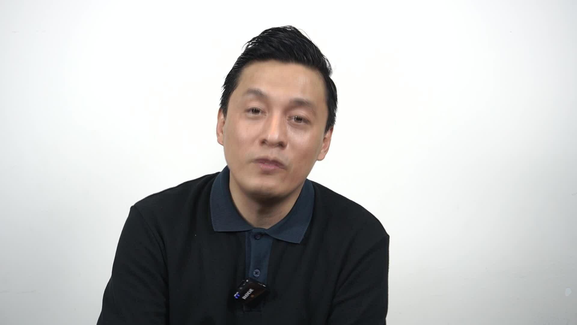 Lam Trường: 'Con gái gần gũi tôi hơn mẹ'