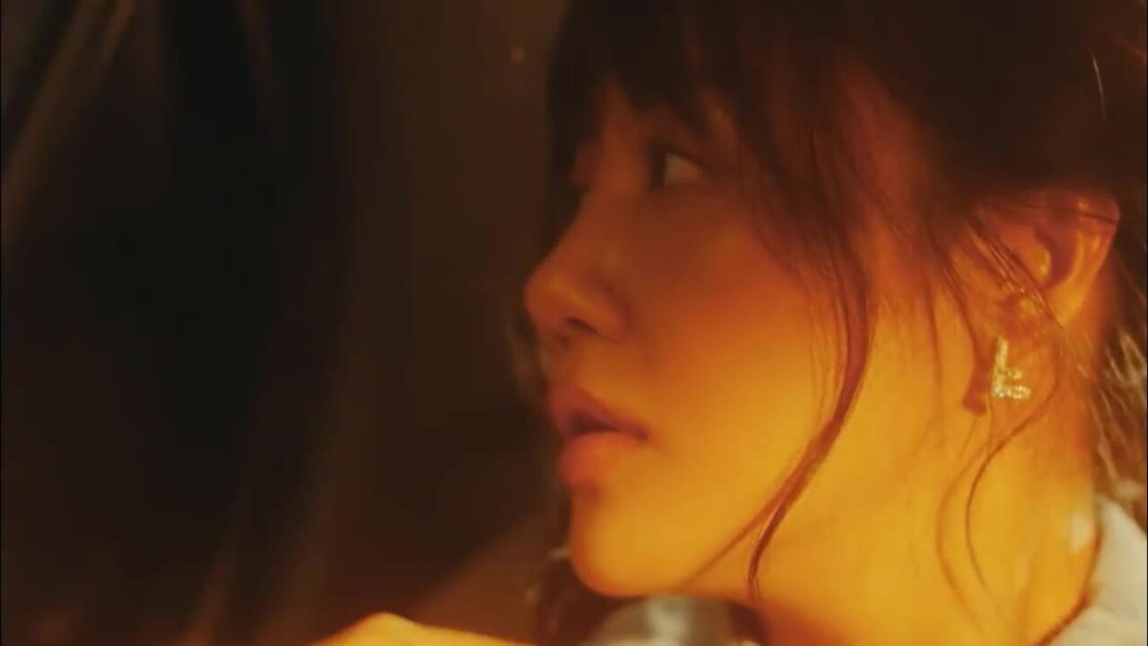 MV "Mưa tháng sáu"