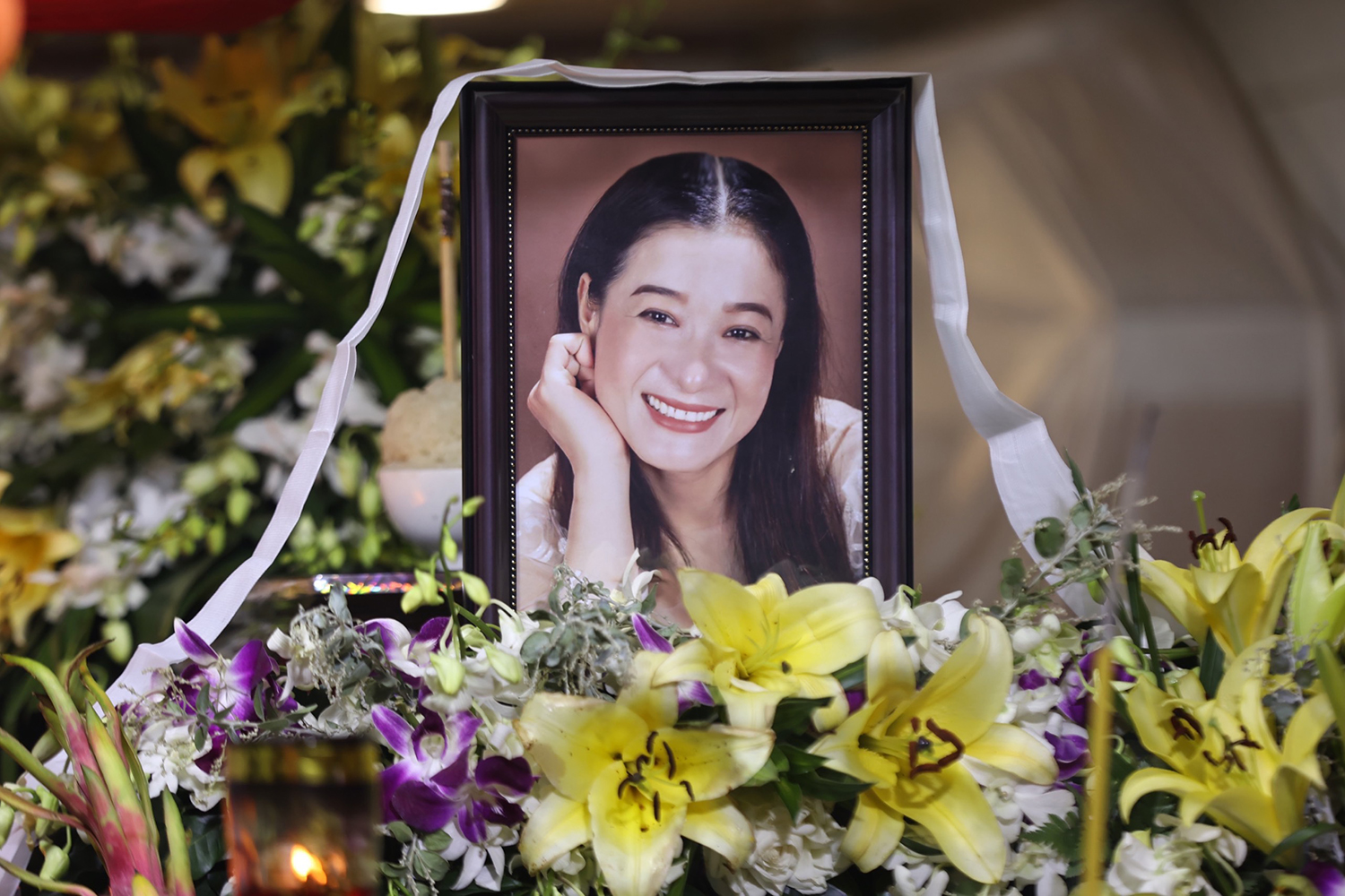 Gia đình, bạn bè tiễn biệt Thanh Hoa