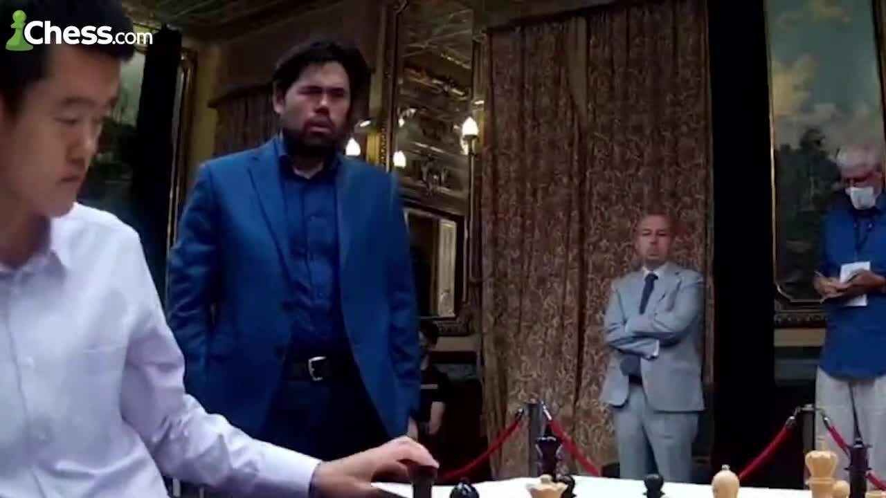 Kỳ thủ Mỹ ngỡ ngàng khi đồng đội mất lợi thế