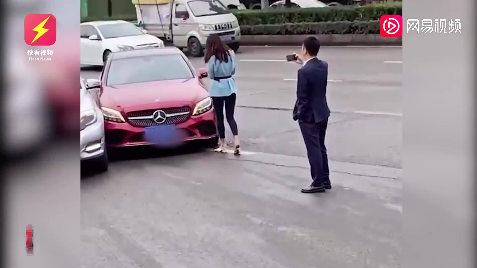 Hai xe sang đụng nhau, hai tài xế không nói nửa lời