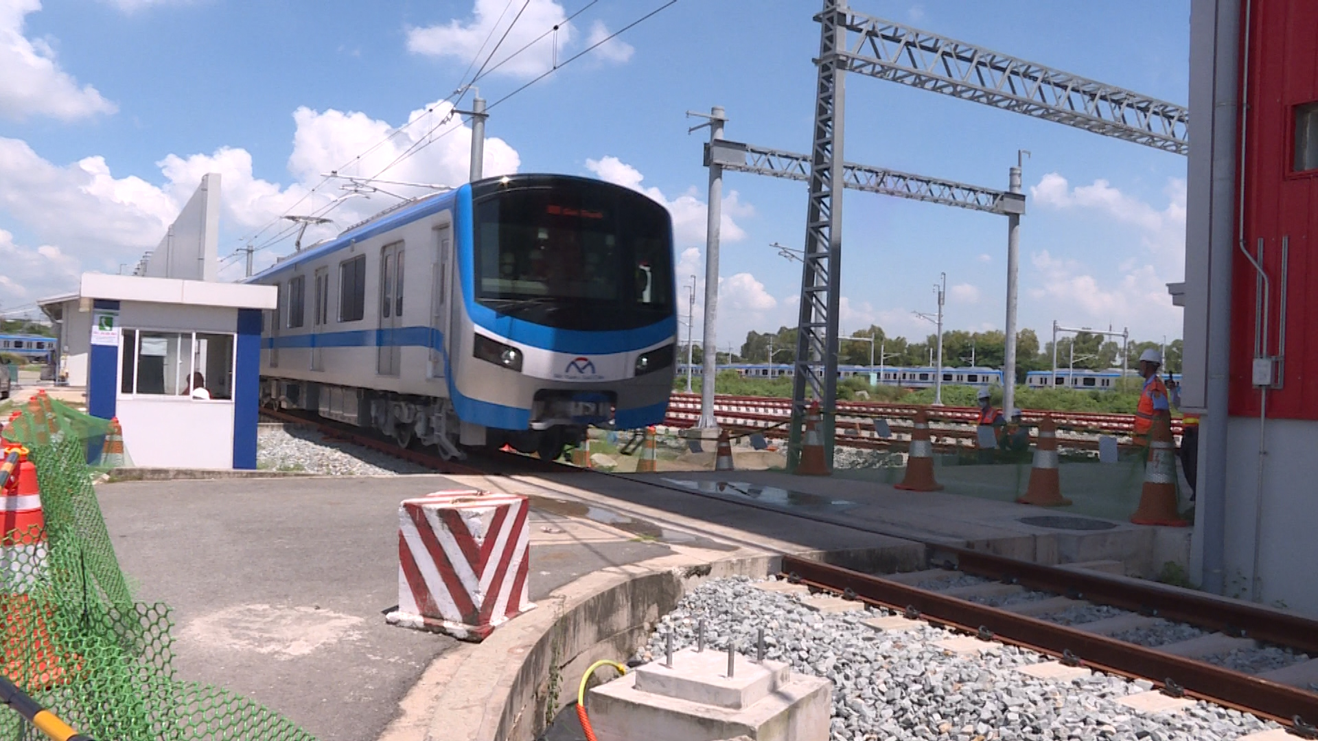 Tàu Metro Số 1 chạy thử