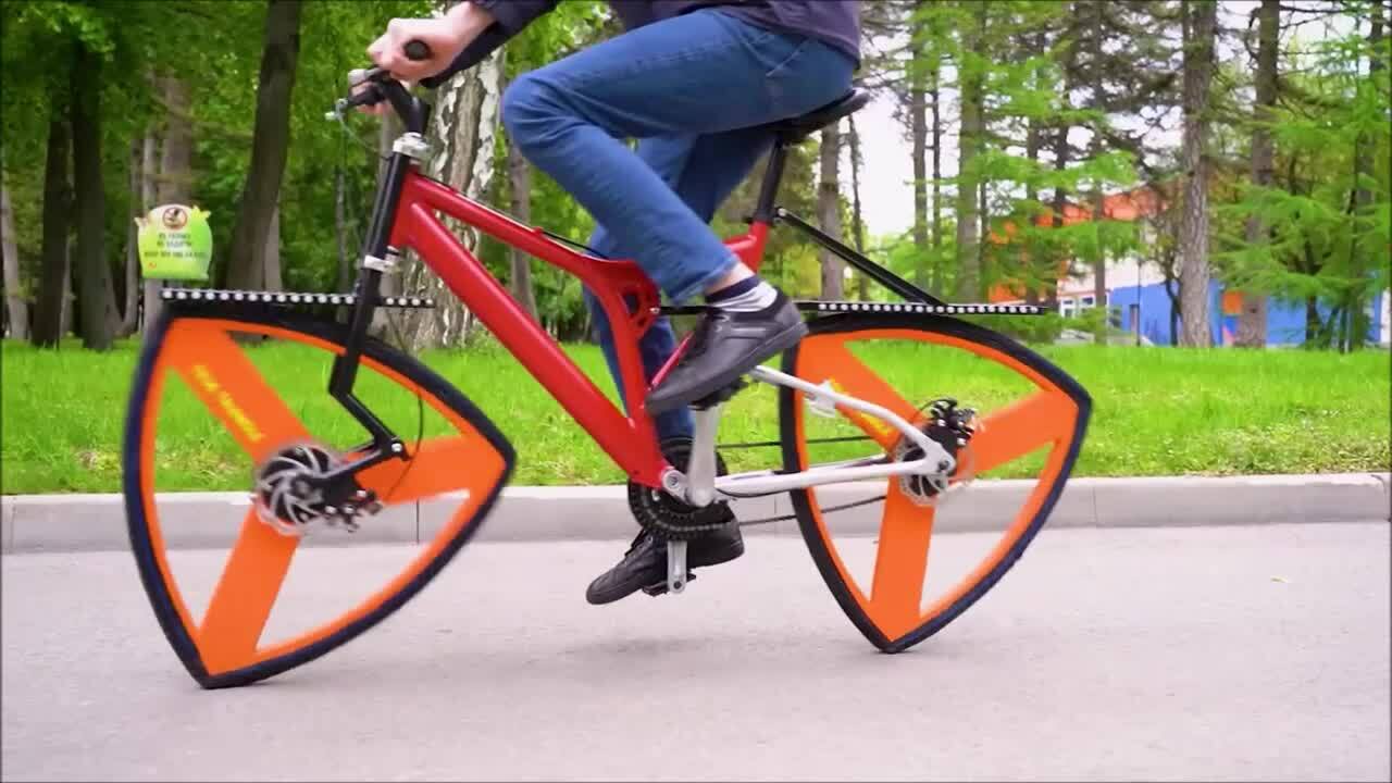 Xe đạp bánh tam giác